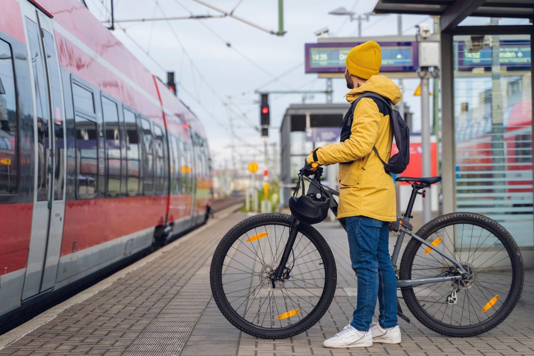 How to drive a modal shift from private vehicles to public transport,  walking and cycling